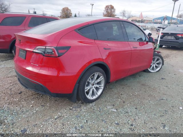 Photo 3 VIN: 7SAYGDEE1PF687725 - TESLA MODEL Y 