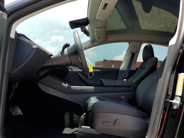 Photo 6 VIN: 7SAYGDEE1PF690561 - TESLA MODEL Y 