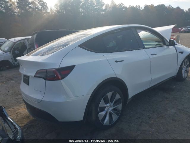 Photo 3 VIN: 7SAYGDEE1PF799473 - TESLA MODEL Y 