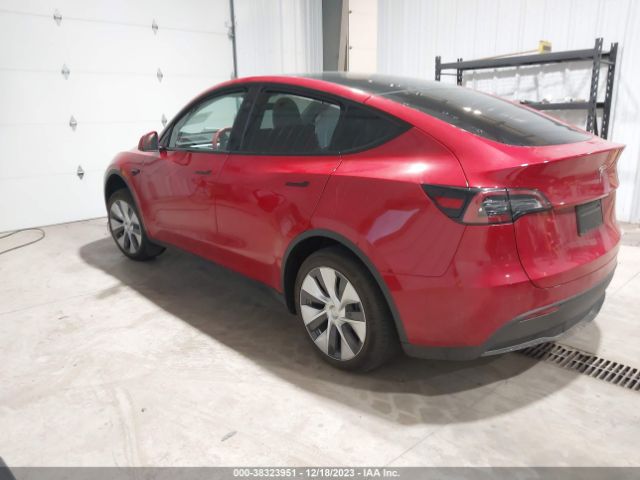 Photo 2 VIN: 7SAYGDEE1PF805367 - TESLA MODEL Y 