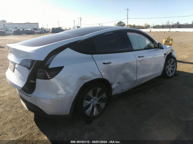 Photo 3 VIN: 7SAYGDEE1PF813016 - TESLA MODEL Y 