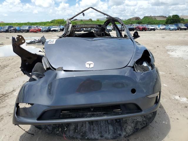 Photo 4 VIN: 7SAYGDEE1PF842161 - TESLA MODEL Y 