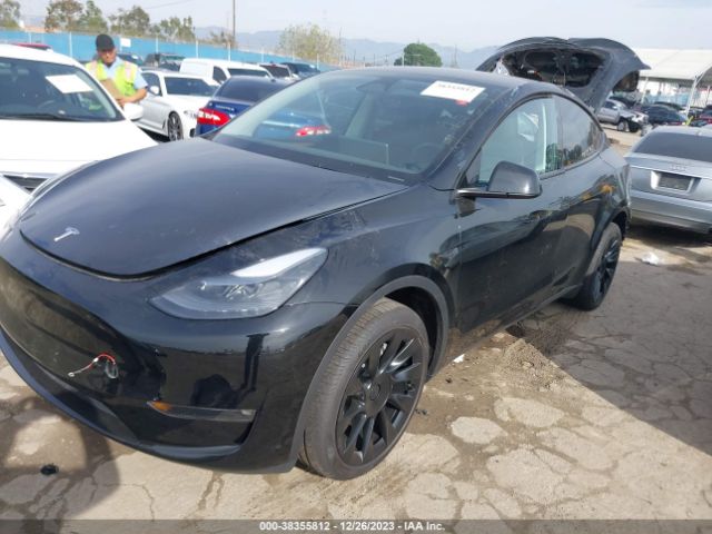 Photo 1 VIN: 7SAYGDEE1PF873975 - TESLA MODEL Y 