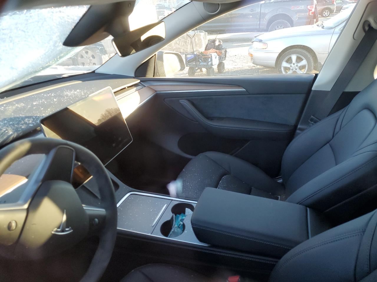 Photo 8 VIN: 7SAYGDEE1PF875998 - TESLA MODEL Y 