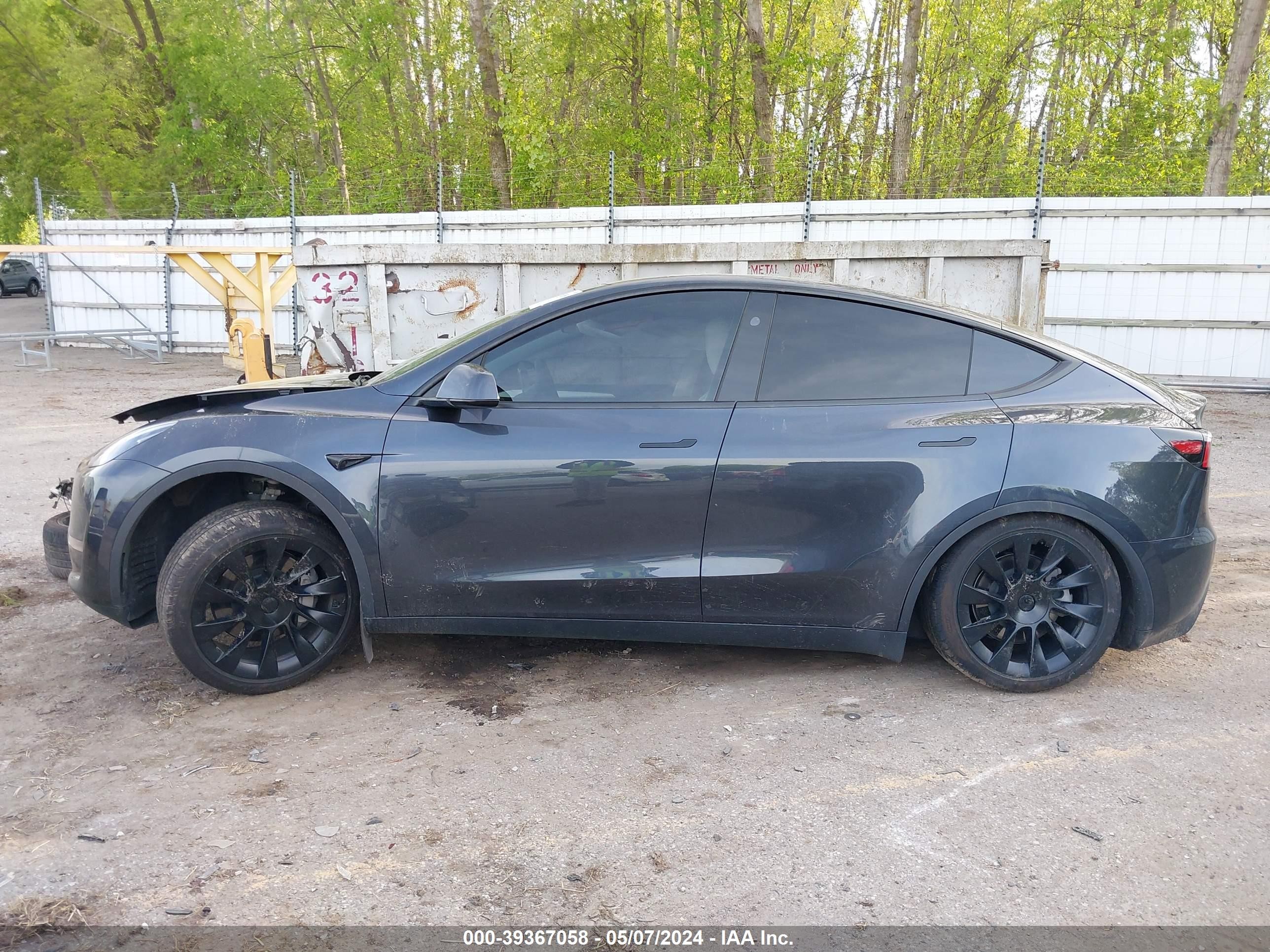 Photo 14 VIN: 7SAYGDEE1RA228680 - TESLA MODEL Y 