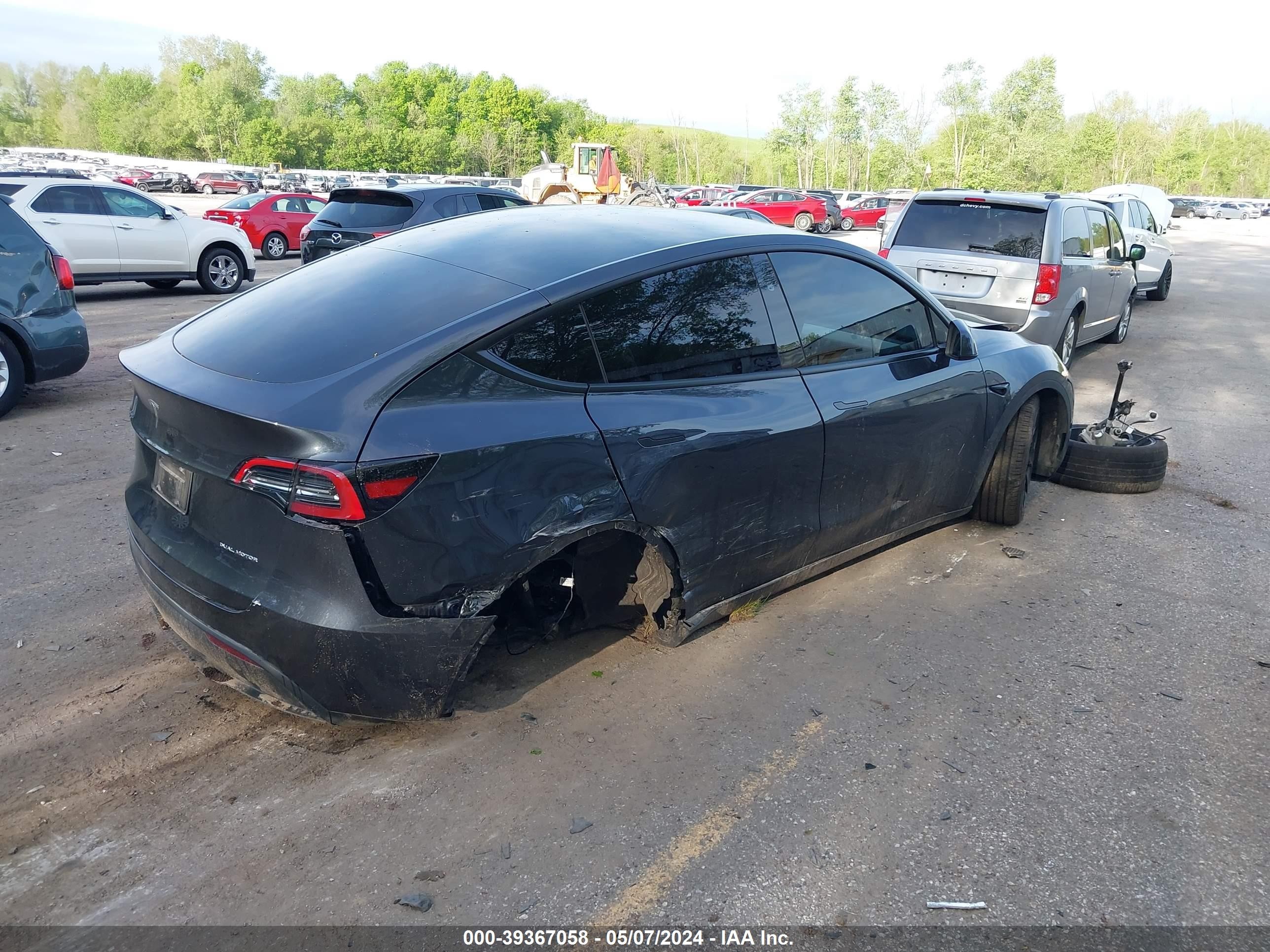 Photo 3 VIN: 7SAYGDEE1RA228680 - TESLA MODEL Y 