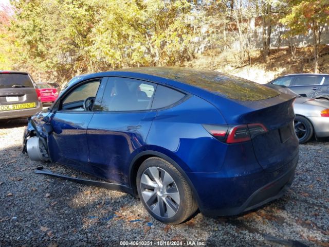 Photo 2 VIN: 7SAYGDEE1RA266328 - TESLA MODEL Y 