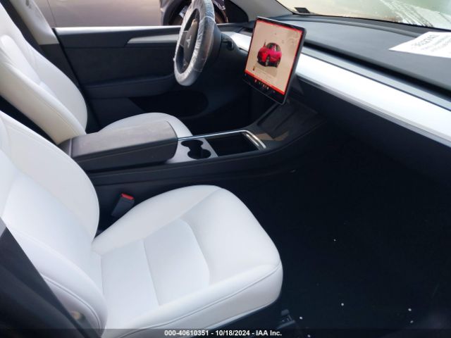 Photo 4 VIN: 7SAYGDEE1RA266328 - TESLA MODEL Y 