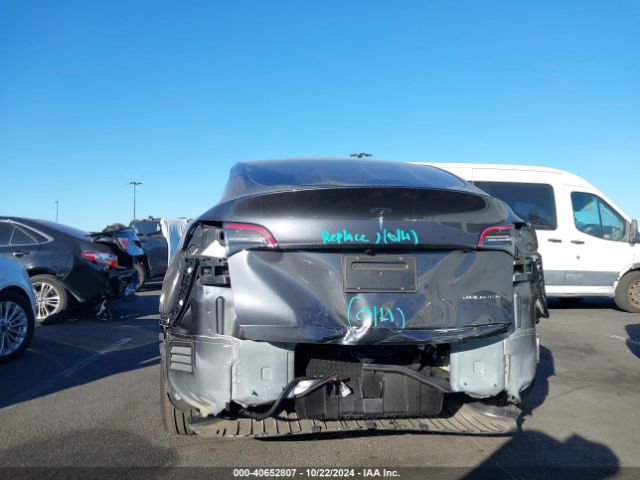 Photo 5 VIN: 7SAYGDEE1RF163929 - TESLA MODEL Y 