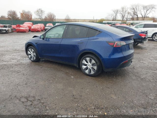 Photo 2 VIN: 7SAYGDEE1RF984075 - TESLA MODEL Y 