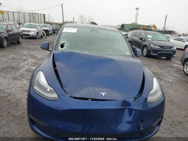 Photo 5 VIN: 7SAYGDEE1RF984075 - TESLA MODEL Y 