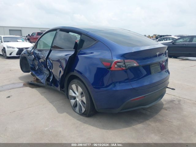 Photo 2 VIN: 7SAYGDEE2NA001315 - TESLA MODEL Y 