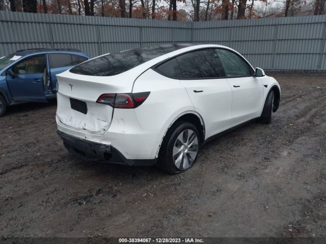 Photo 3 VIN: 7SAYGDEE2NA009625 - TESLA MODEL Y 