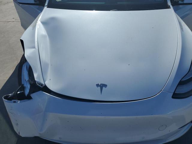 Photo 10 VIN: 7SAYGDEE2NF323052 - TESLA MODEL Y 