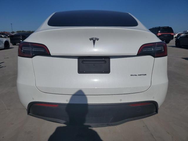 Photo 5 VIN: 7SAYGDEE2NF323052 - TESLA MODEL Y 