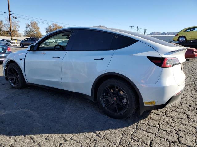 Photo 1 VIN: 7SAYGDEE2NF353586 - TESLA MODEL Y 