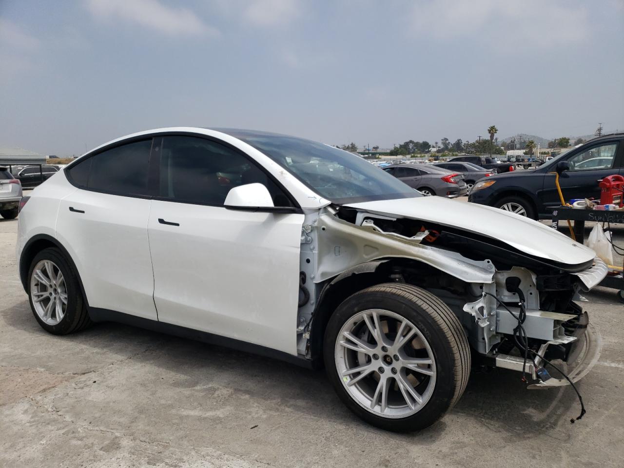 Photo 3 VIN: 7SAYGDEE2NF378326 - TESLA MODEL Y 