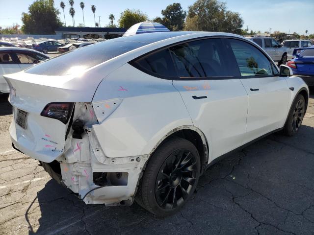 Photo 2 VIN: 7SAYGDEE2NF402169 - TESLA MODEL Y 