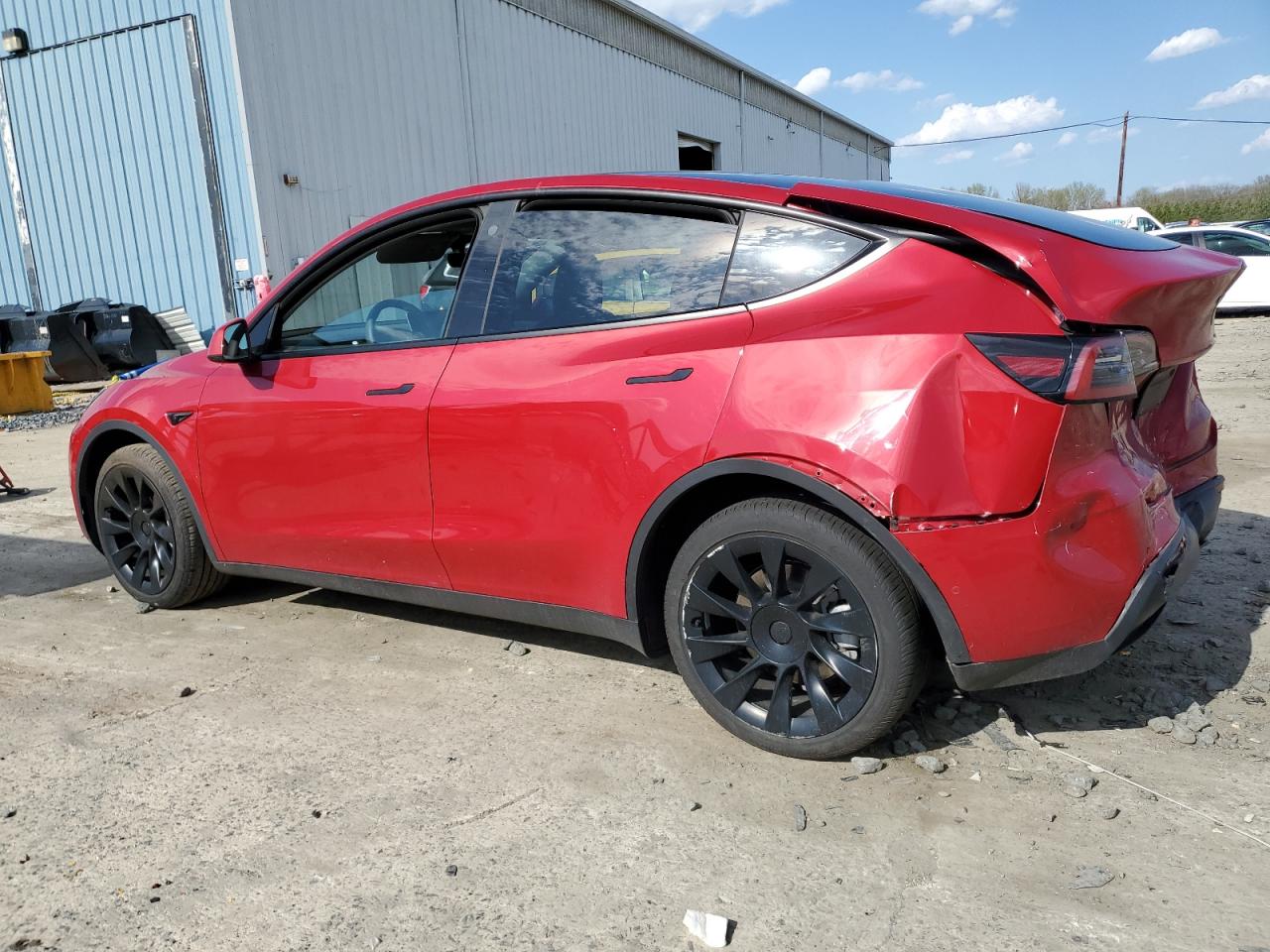 Photo 1 VIN: 7SAYGDEE2NF435107 - TESLA MODEL Y 