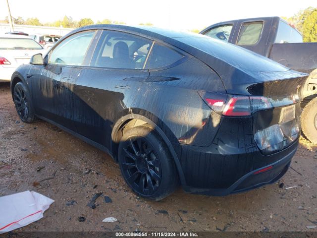 Photo 2 VIN: 7SAYGDEE2NF445720 - TESLA MODEL Y 