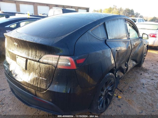 Photo 3 VIN: 7SAYGDEE2NF445720 - TESLA MODEL Y 