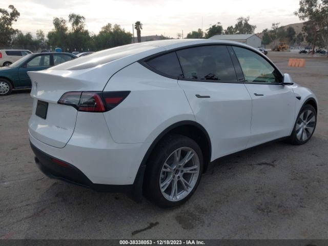 Photo 3 VIN: 7SAYGDEE2NF459441 - TESLA MODEL Y 