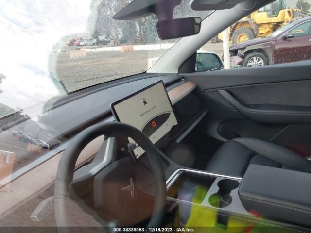 Photo 6 VIN: 7SAYGDEE2NF459441 - TESLA MODEL Y 