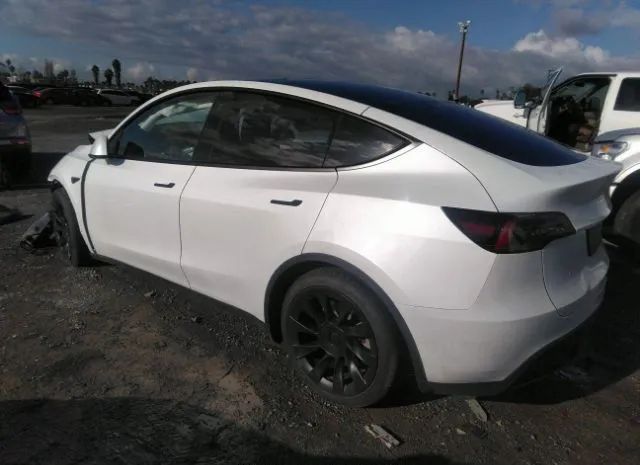 Photo 2 VIN: 7SAYGDEE2NF557174 - TESLA MODEL Y 