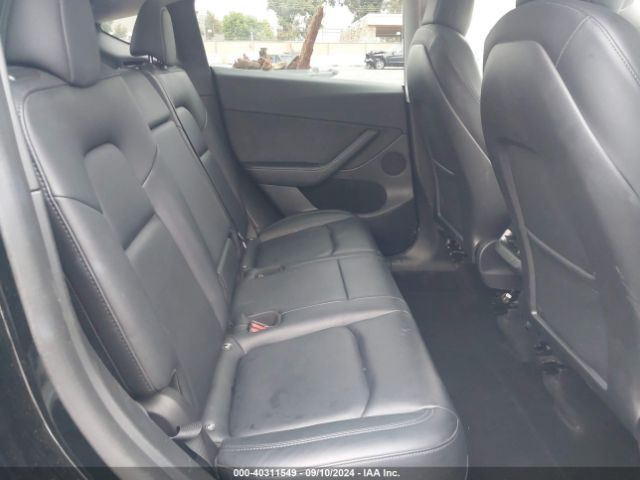 Photo 7 VIN: 7SAYGDEE2NF572175 - TESLA MODEL Y 