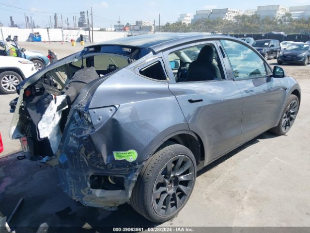 Photo 3 VIN: 7SAYGDEE2PA030414 - TESLA MODEL Y 