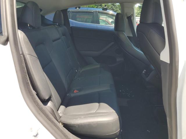 Photo 9 VIN: 7SAYGDEE2PA080259 - TESLA MODEL Y 