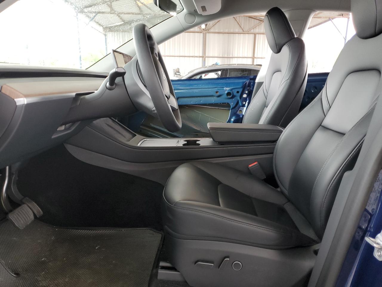 Photo 6 VIN: 7SAYGDEE2PA080746 - TESLA MODEL Y 