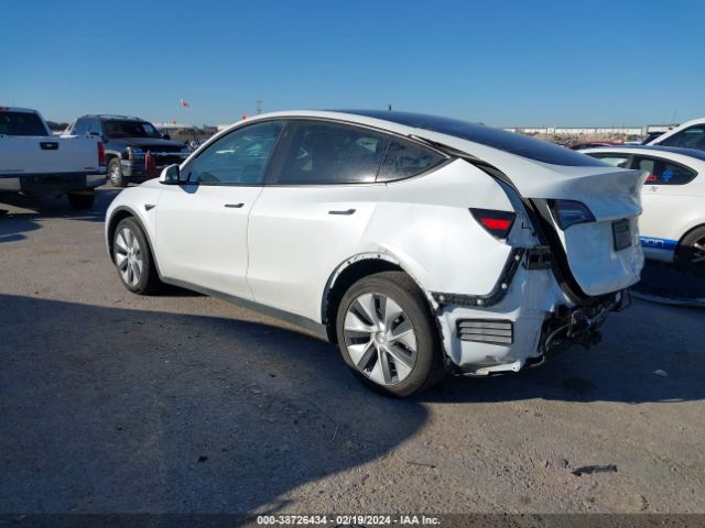 Photo 2 VIN: 7SAYGDEE2PA090449 - TESLA MODEL Y 