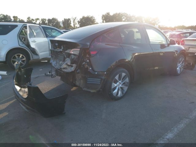 Photo 3 VIN: 7SAYGDEE2PA097787 - TESLA MODEL Y 