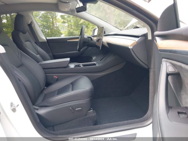 Photo 4 VIN: 7SAYGDEE2PA104172 - TESLA MODEL Y 