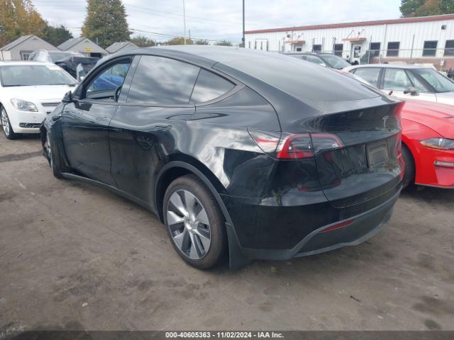 Photo 2 VIN: 7SAYGDEE2PA110540 - TESLA MODEL Y 