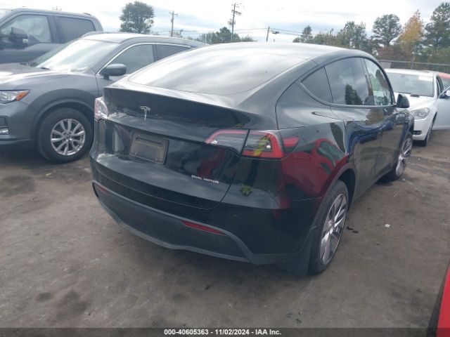 Photo 3 VIN: 7SAYGDEE2PA110540 - TESLA MODEL Y 