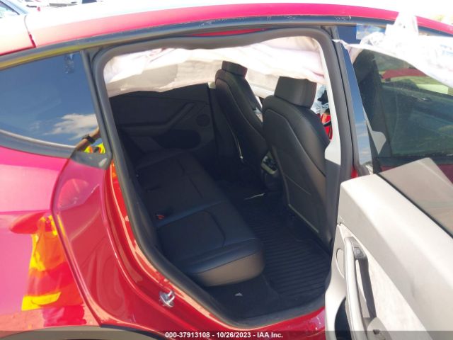 Photo 7 VIN: 7SAYGDEE2PA121778 - TESLA MODEL Y 