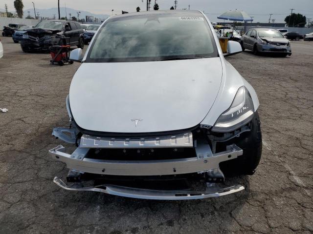 Photo 4 VIN: 7SAYGDEE2PA125054 - TESLA MODEL Y 