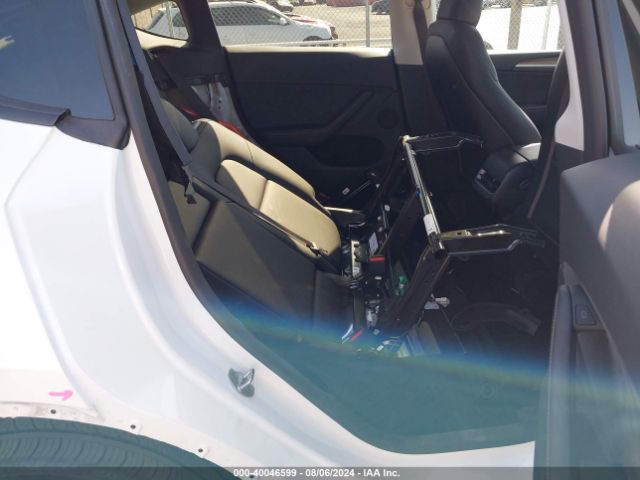 Photo 7 VIN: 7SAYGDEE2PA128410 - TESLA MODEL Y 