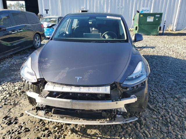 Photo 4 VIN: 7SAYGDEE2PA135972 - TESLA MODEL Y 