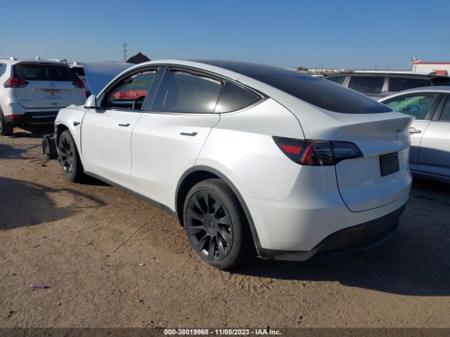 Photo 2 VIN: 7SAYGDEE2PA145417 - TESLA MODEL Y 