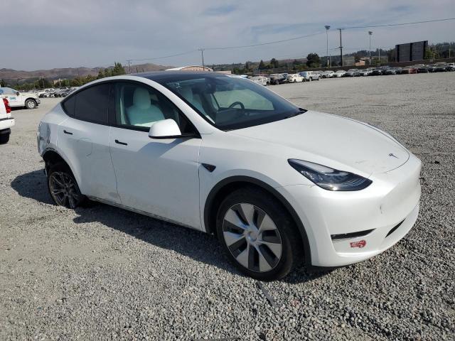 Photo 3 VIN: 7SAYGDEE2PF589397 - TESLA MODEL Y 