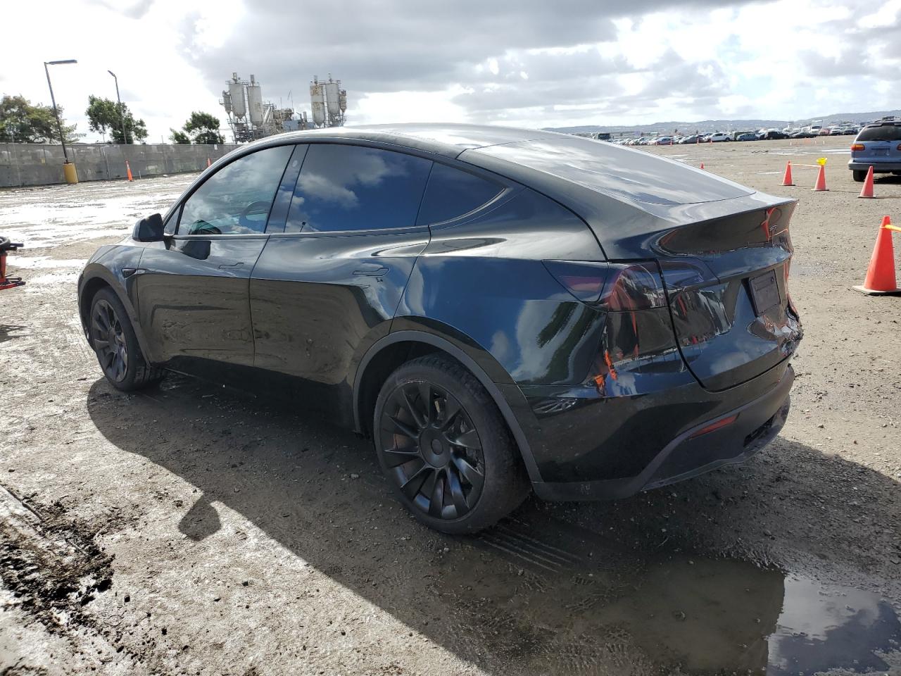 Photo 1 VIN: 7SAYGDEE2PF620258 - TESLA MODEL Y 