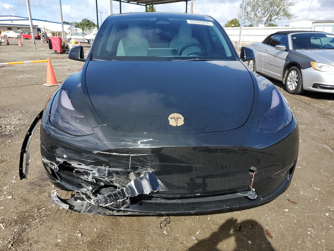 Photo 4 VIN: 7SAYGDEE2PF620258 - TESLA MODEL Y 