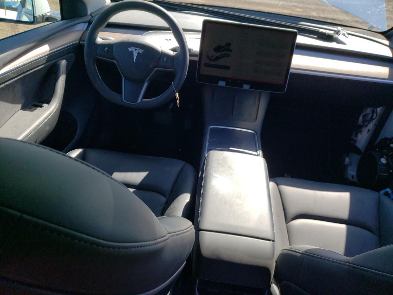 Photo 7 VIN: 7SAYGDEE2PF643524 - TESLA MODEL Y 