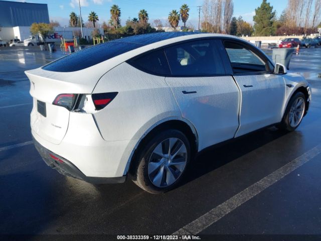 Photo 3 VIN: 7SAYGDEE2PF812117 - TESLA MODEL Y 