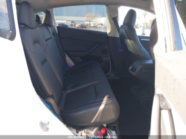 Photo 7 VIN: 7SAYGDEE2PF812117 - TESLA MODEL Y 