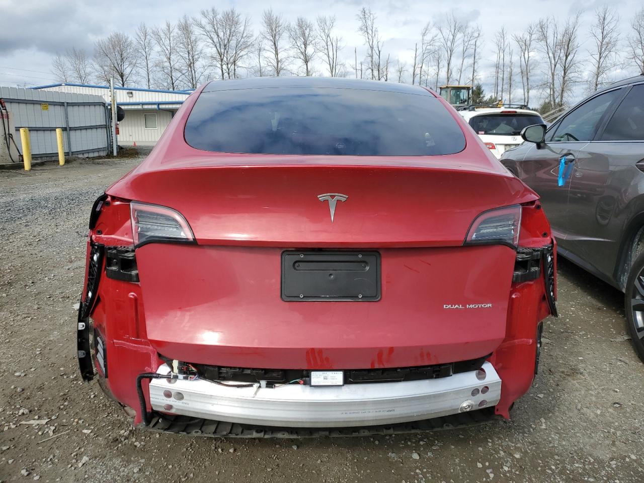 Photo 5 VIN: 7SAYGDEE2PF814689 - TESLA MODEL Y 