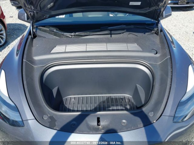 Photo 9 VIN: 7SAYGDEE2PF858644 - TESLA MODEL Y 